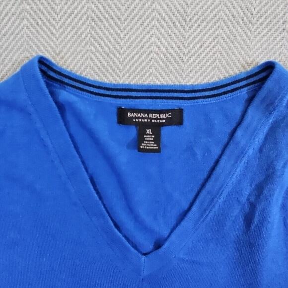 Banana Republic Men's Sweater XL Blue V Neck Knit Silk Cashmere Pullover Luxury - Picture 4 of 16
